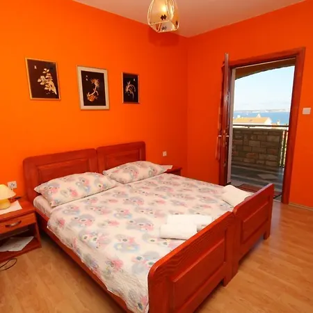 Studio Preko 8428a * Sestrunj